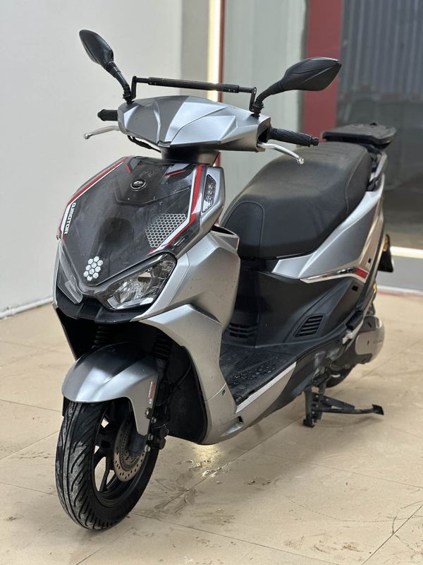 二手QJMOTOR鸿150RS