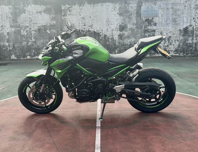 二手川崎Z900