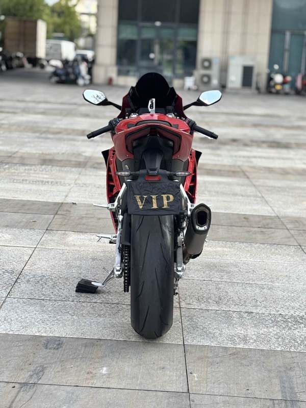 二手张雪机车820RR