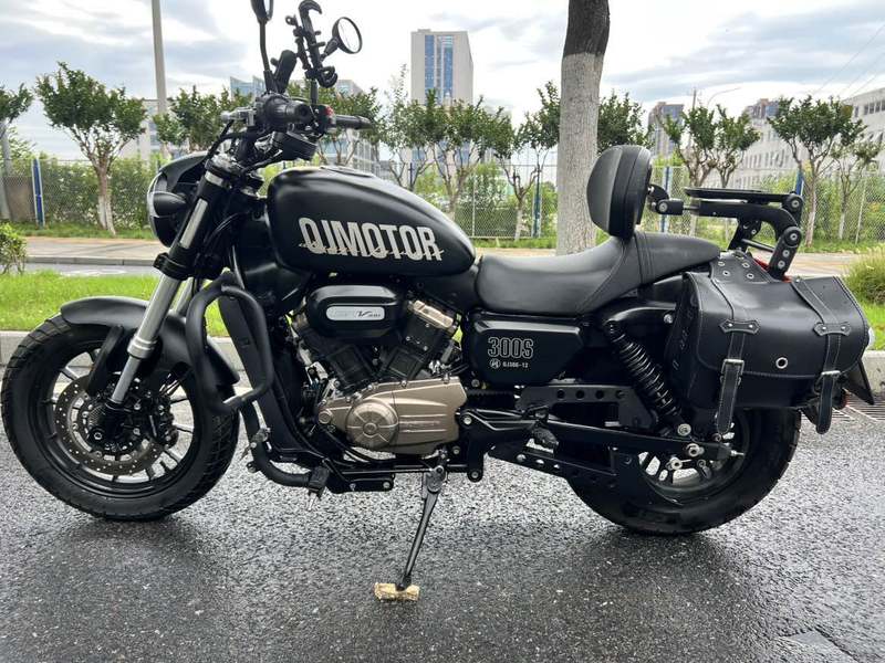 二手QJMOTOR闪300