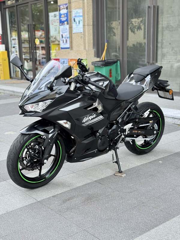 二手川崎Ninja 400
