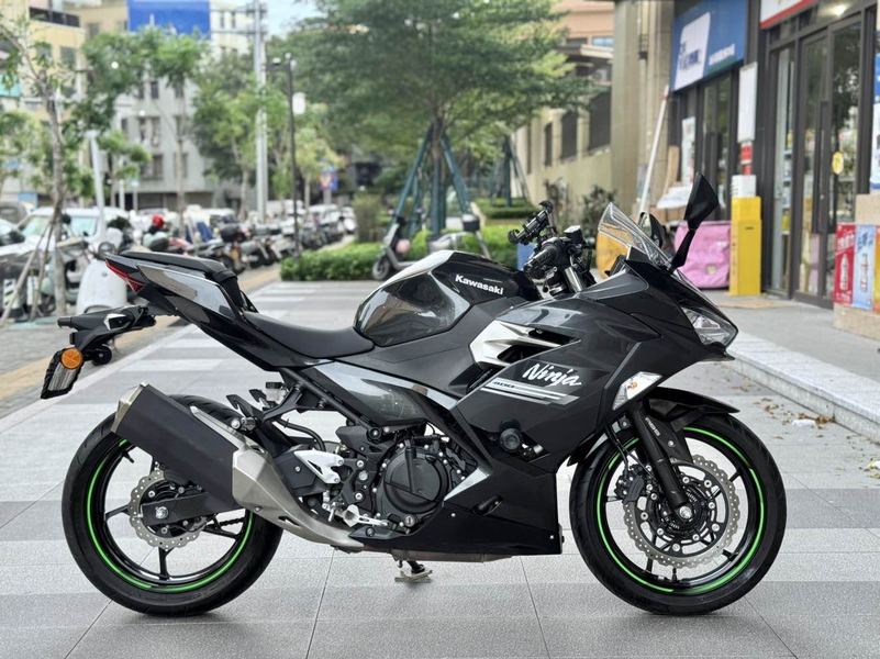 二手川崎Ninja 400