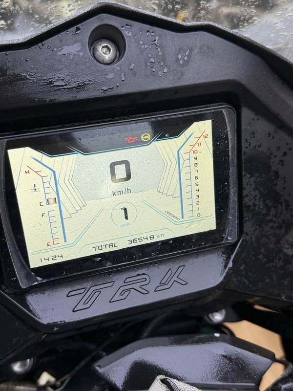 二手贝纳利金鹏 TRK502