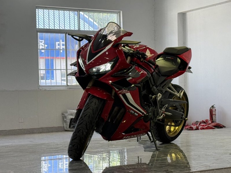 二手本田CBR650R