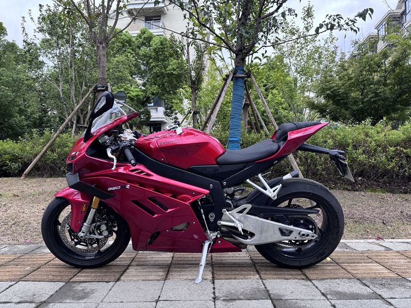 二手张雪机车820RR