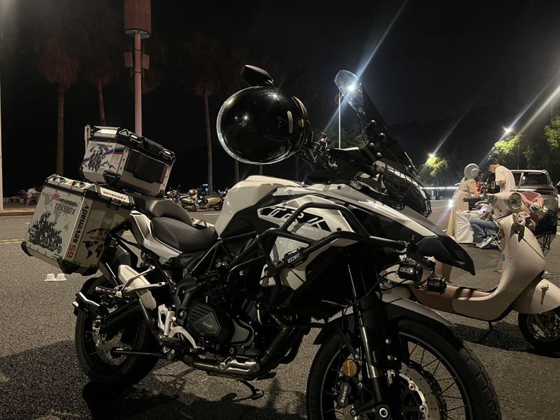 二手贝纳利金鹏 TRK502
