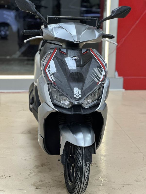 二手QJMOTOR鸿150RS