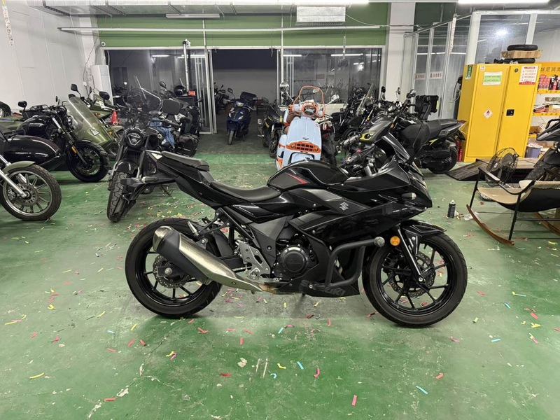 二手豪爵铃木GSX250R