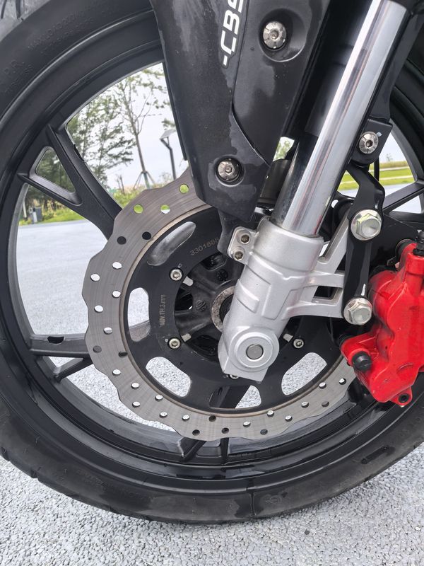 二手贝纳利小迅龙 BN150S