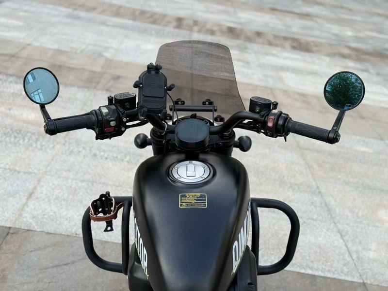 二手QJMOTOR闪300