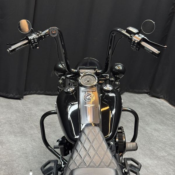 二手哈雷戴维森路王 Road King