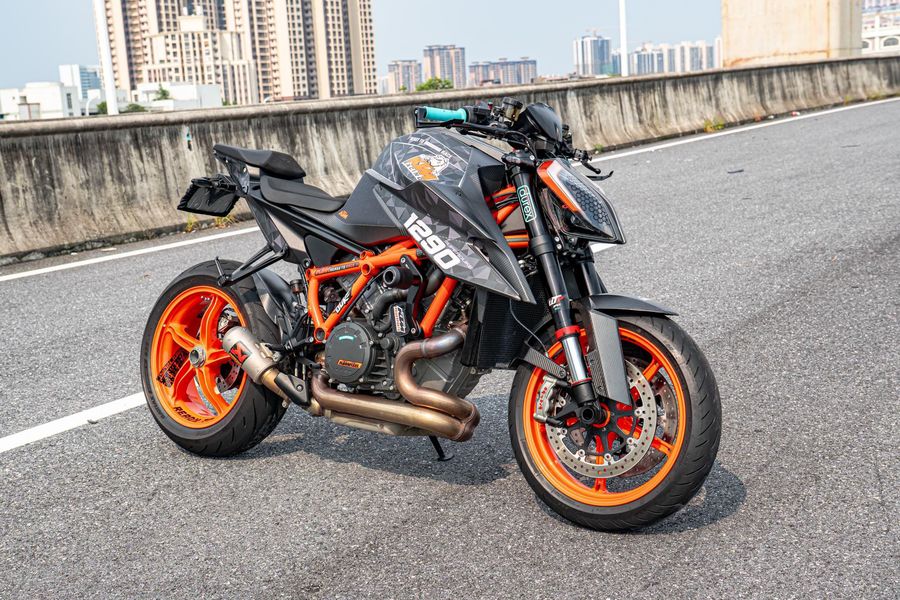 二手KTMR2R1290 Super Duke