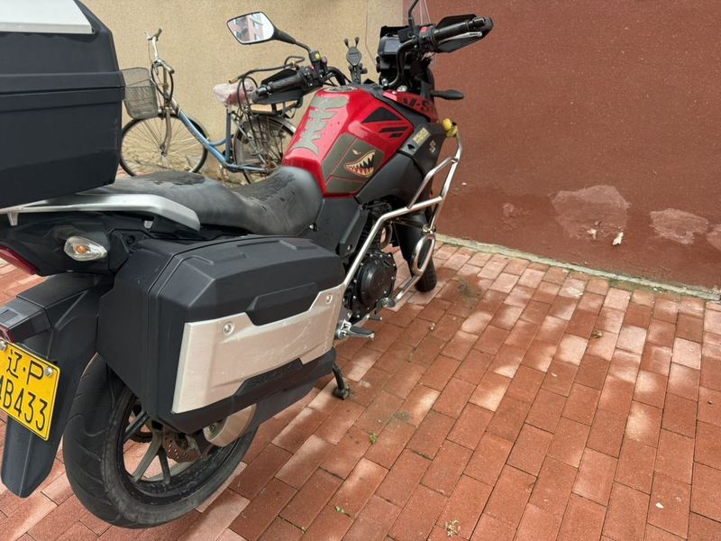 二手豪爵铃木DL250