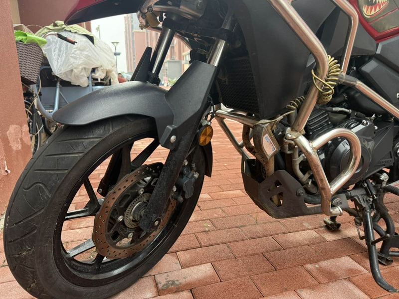 二手豪爵铃木DL250