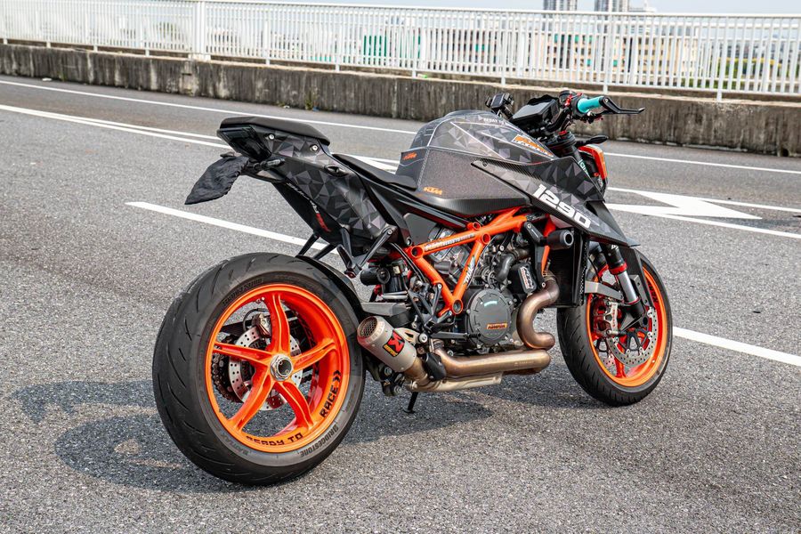 二手KTMR2R1290 Super Duke