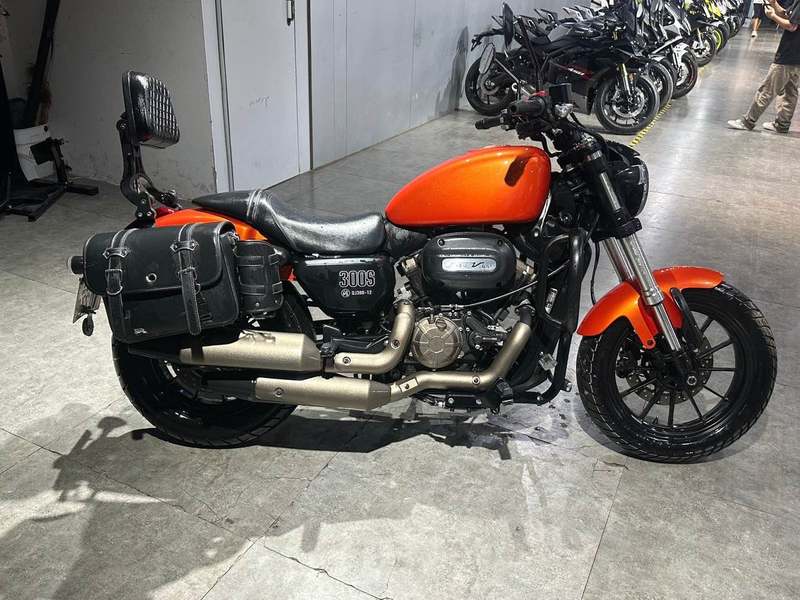 二手QJMOTOR闪300