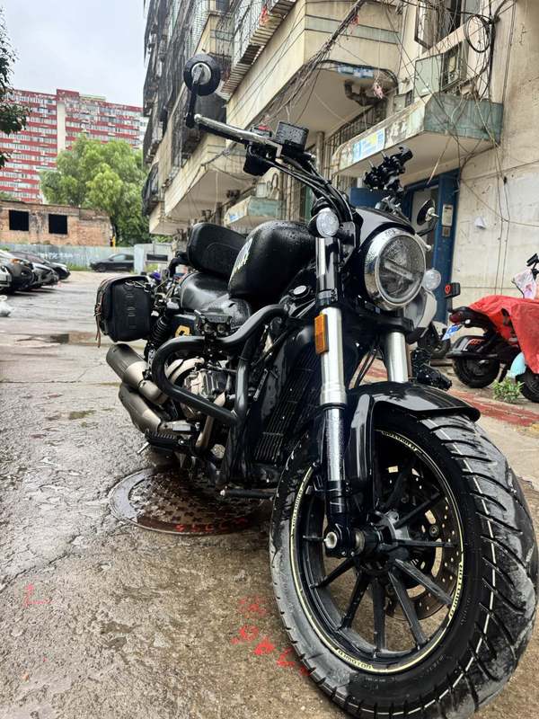 二手QJMOTOR闪300