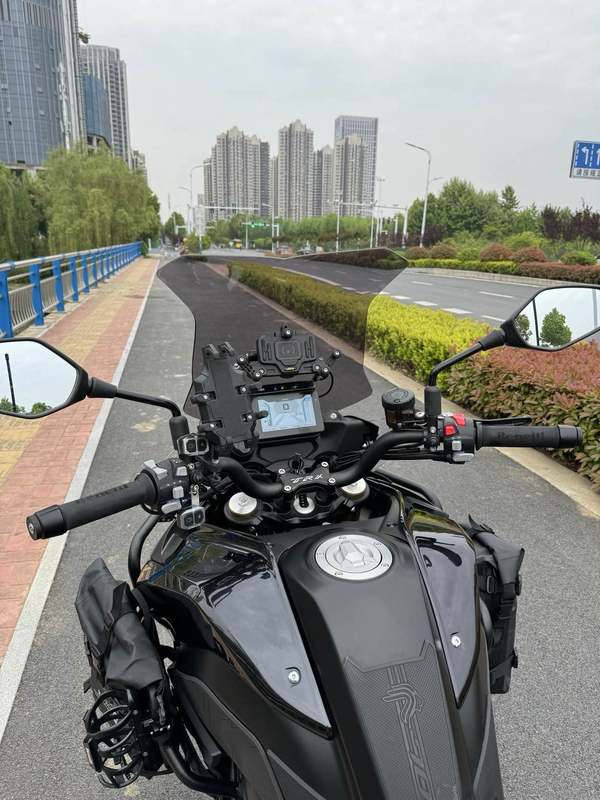 二手贝纳利TRK702