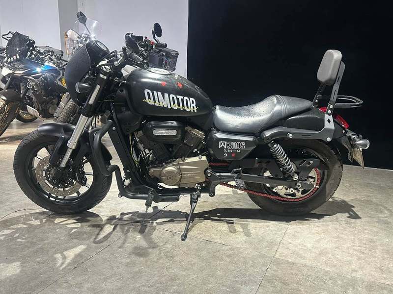 二手QJMOTOR闪300