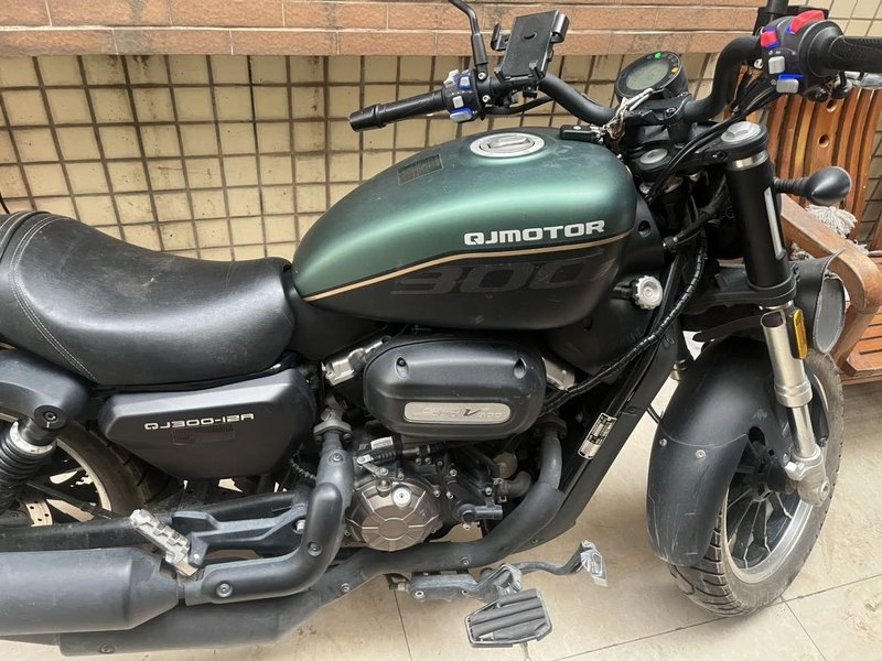 二手QJMOTOR闪300