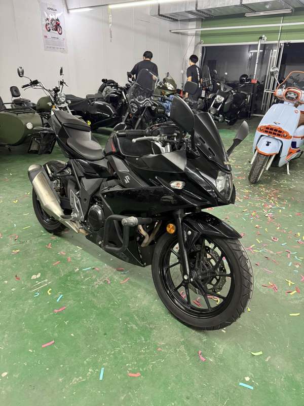 二手豪爵铃木GSX250R
