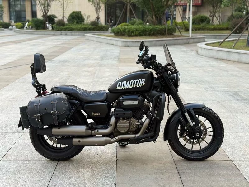 二手QJMOTOR闪300