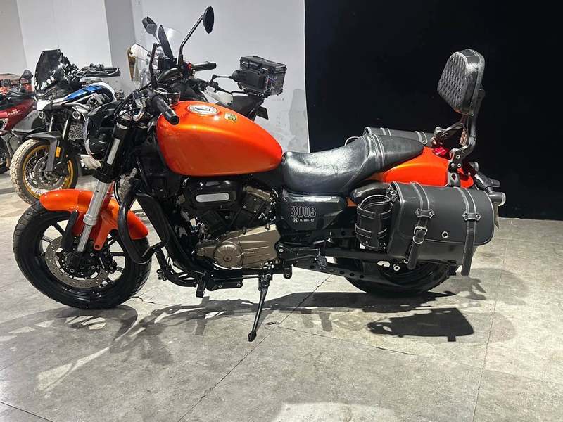 二手QJMOTOR闪300