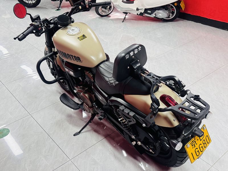 二手QJMOTOR闪300
