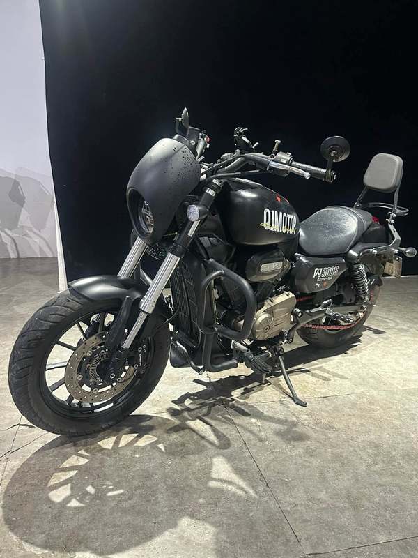 二手QJMOTOR闪300
