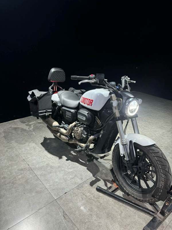 二手QJMOTOR闪300