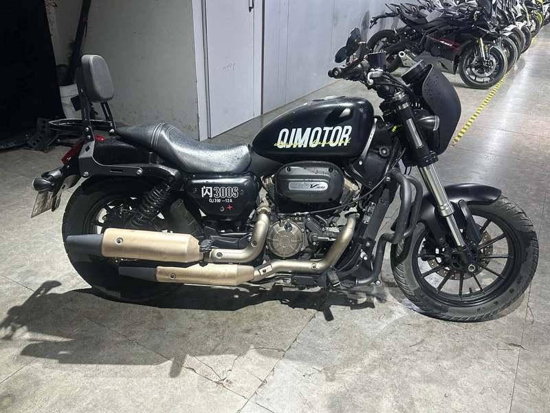 二手QJMOTOR闪300