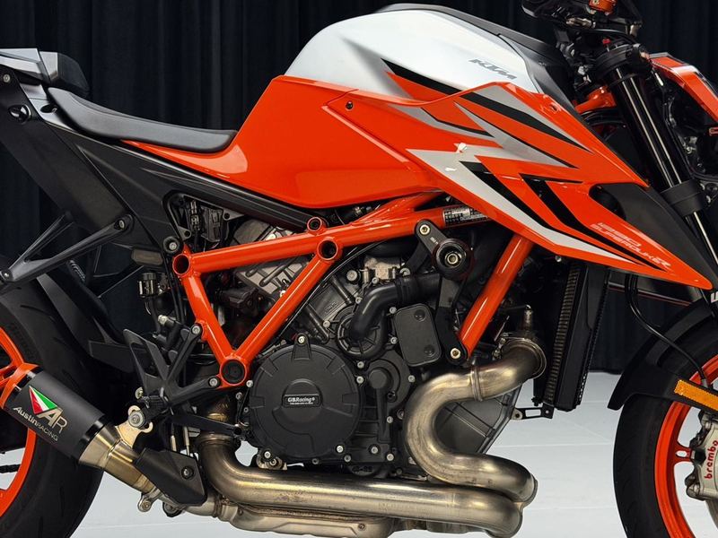 二手KTMR2R1290 Super Duke