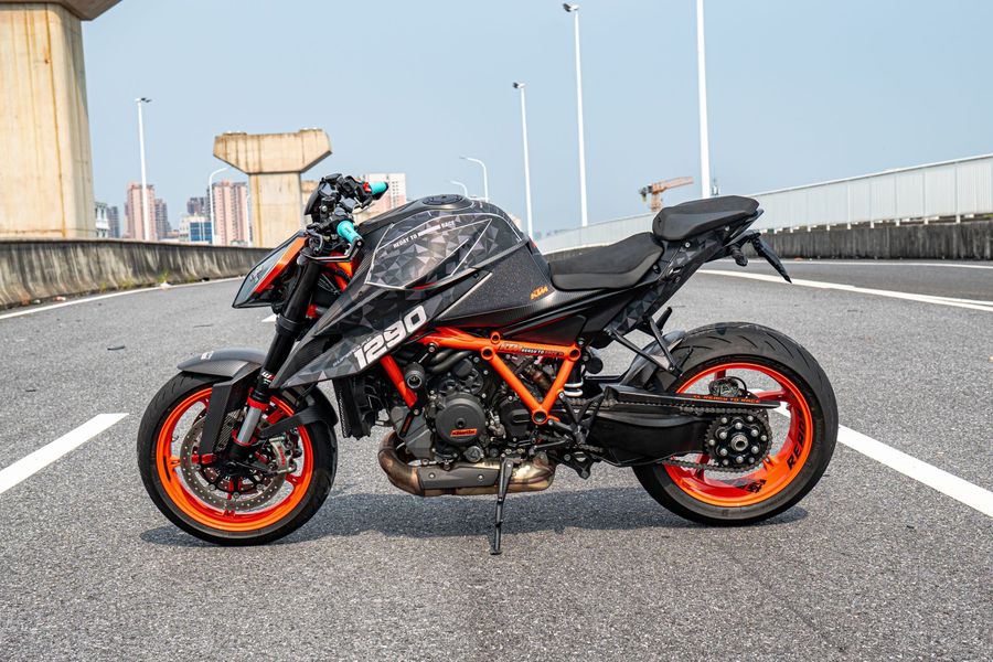 二手KTMR2R1290 Super Duke