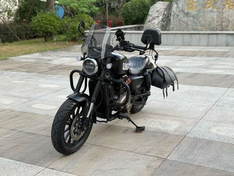 二手QJMOTOR闪300