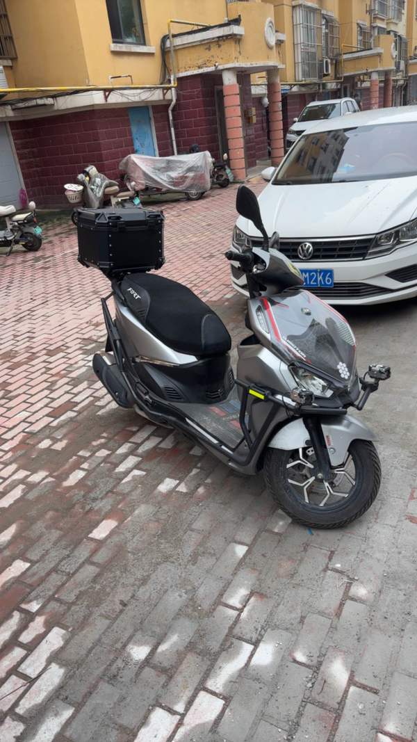 二手QJMOTOR鸿150RS