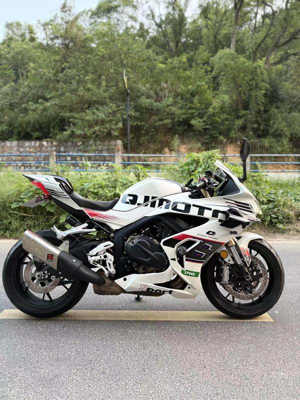 二手QJMOTOR赛800