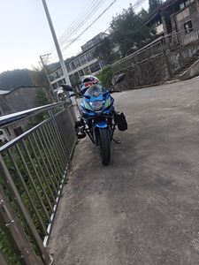二手济南铃木极客飒 Gixxer 155