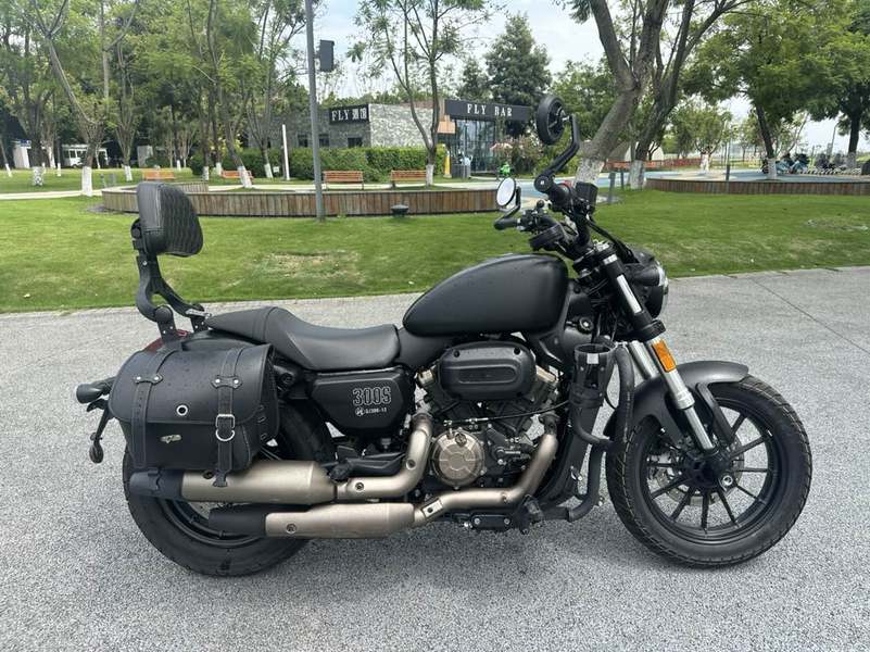 二手QJMOTOR闪300