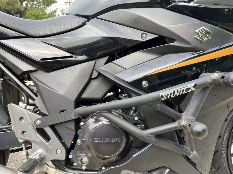 二手豪爵铃木GSX250R