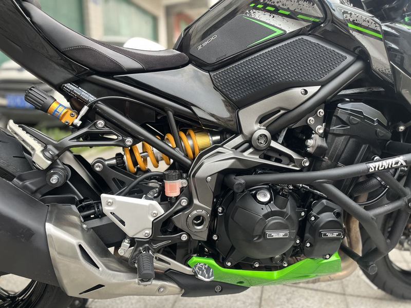 二手川崎Z900