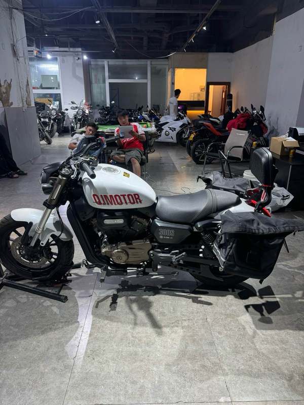二手QJMOTOR闪300