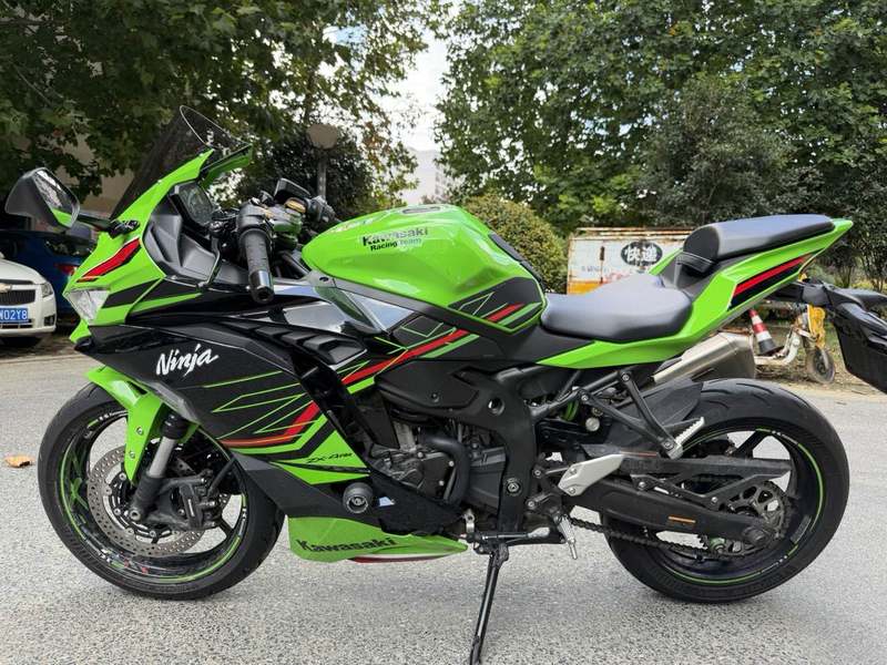 二手川崎ZX-4R