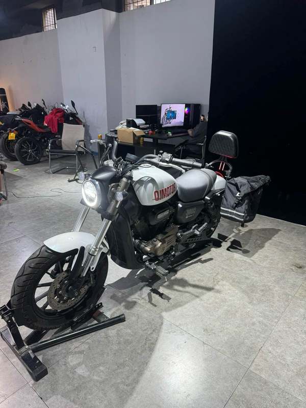 二手QJMOTOR闪300