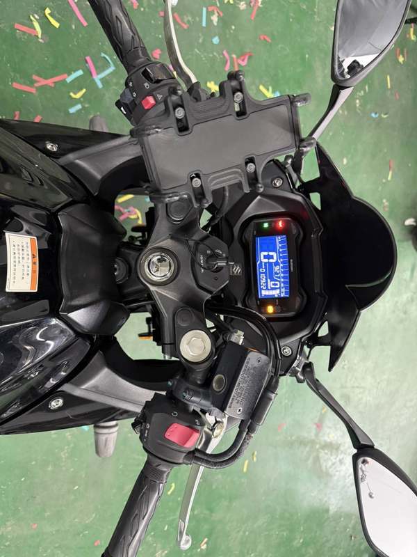 二手豪爵铃木GSX250R