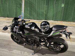 二手川崎ZX-4R