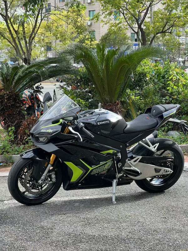 二手张雪机车820RR