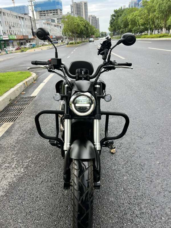 二手QJMOTOR闪300