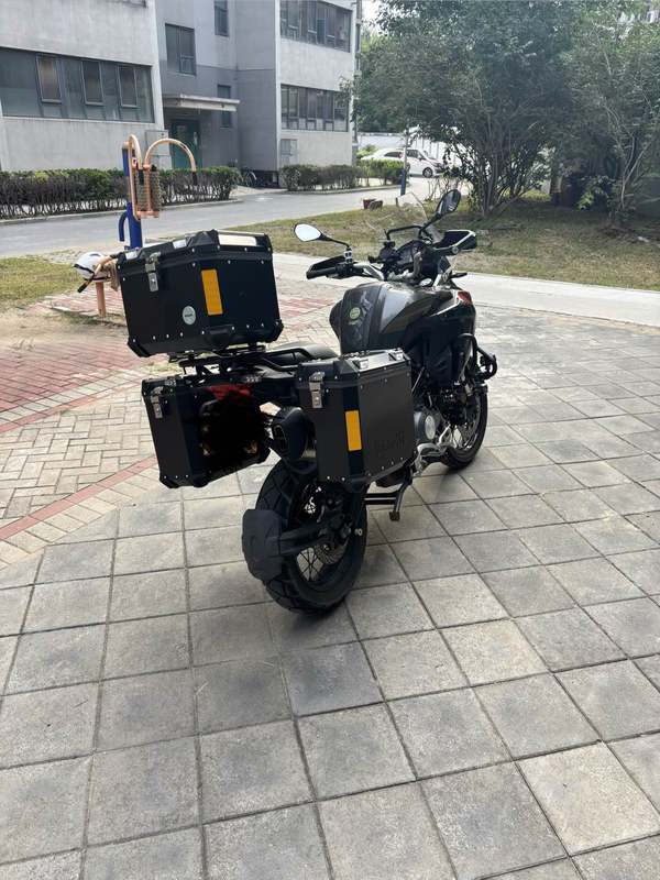 二手贝纳利金鹏 TRK502