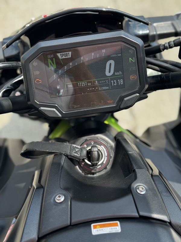 二手川崎Z900