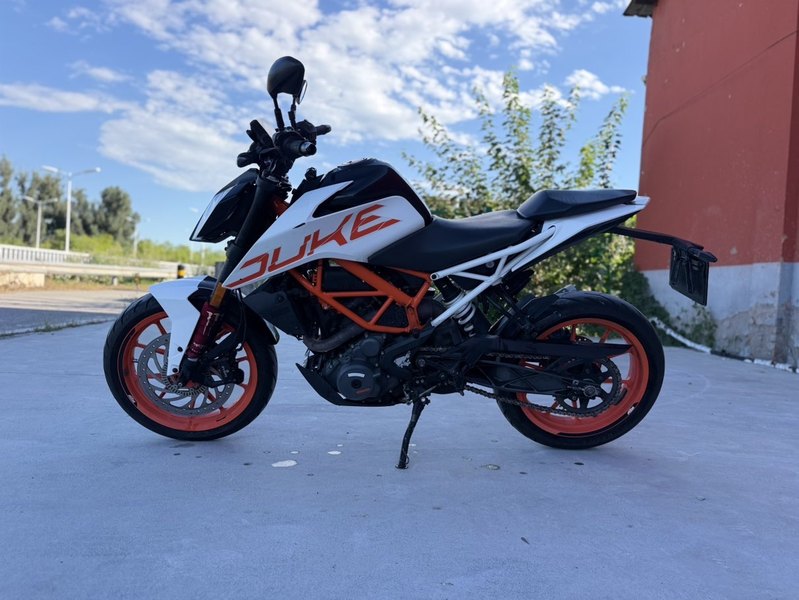 二手KTMR2R390 Duke
